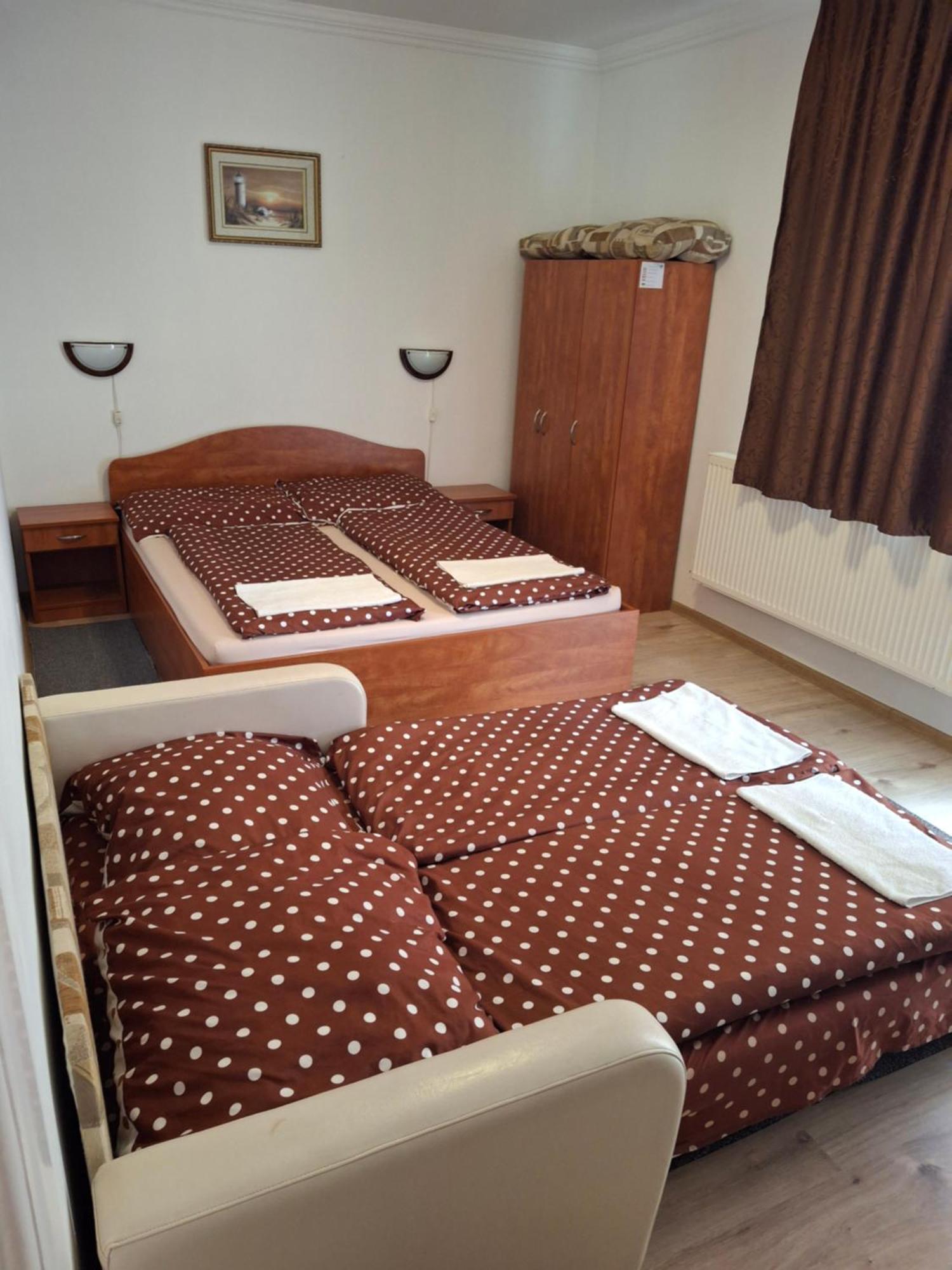 Birta Apartman Hajdúszoboszló Εξωτερικό φωτογραφία